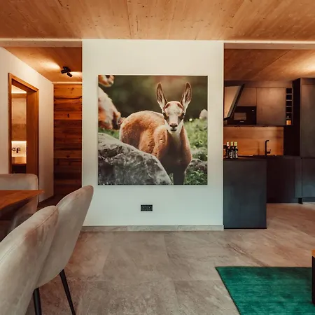 Апартаменты Forestum - Black Forest Luxury Mit Sauna Менценшванд
