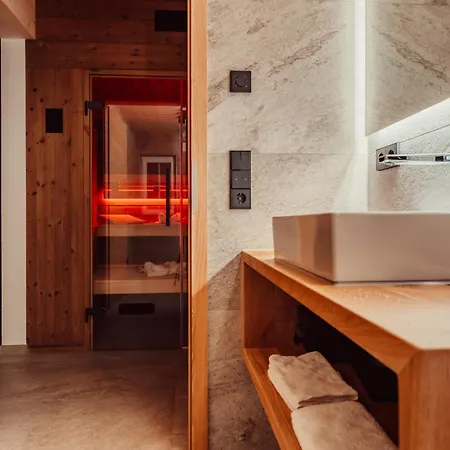 Апартаменты Forestum - Black Forest Luxury Mit Sauna *